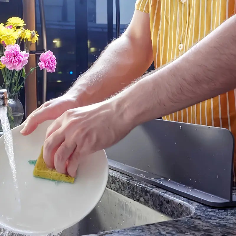 StopSplash –  Barrière Anti-Éclaboussures d’Évier