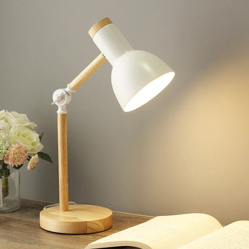Lampe de Table LumaNord – Bois Massif & Abat-Jour Coloré, Style Scandinave avec Bras Articulé