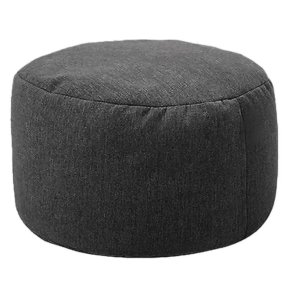 Petit coussin pouf