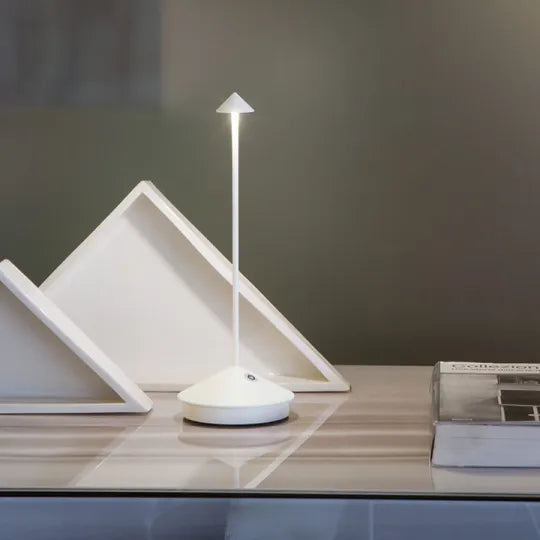 Lampe de Table LED Sans Fil ClarityGlow – Rechargeable, Dimmable, Intérieur et Extérieur