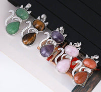 Collier pendentif silhouette de chat en pierre
